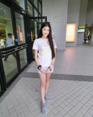 校园美少女
